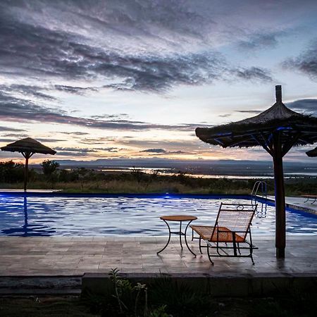 Mama Washindi Lodge Pakwach ภายนอก รูปภาพ