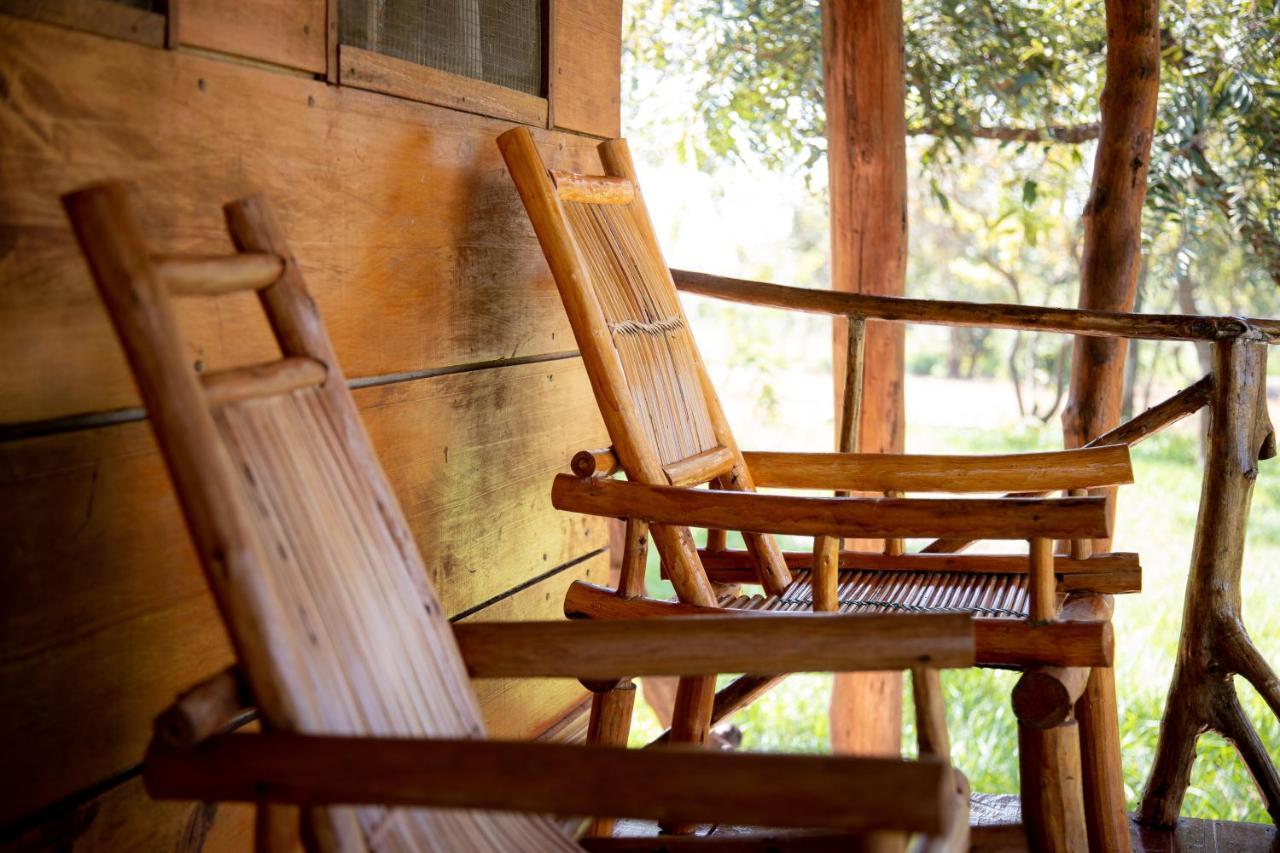 Mama Washindi Lodge Pakwach ภายนอก รูปภาพ