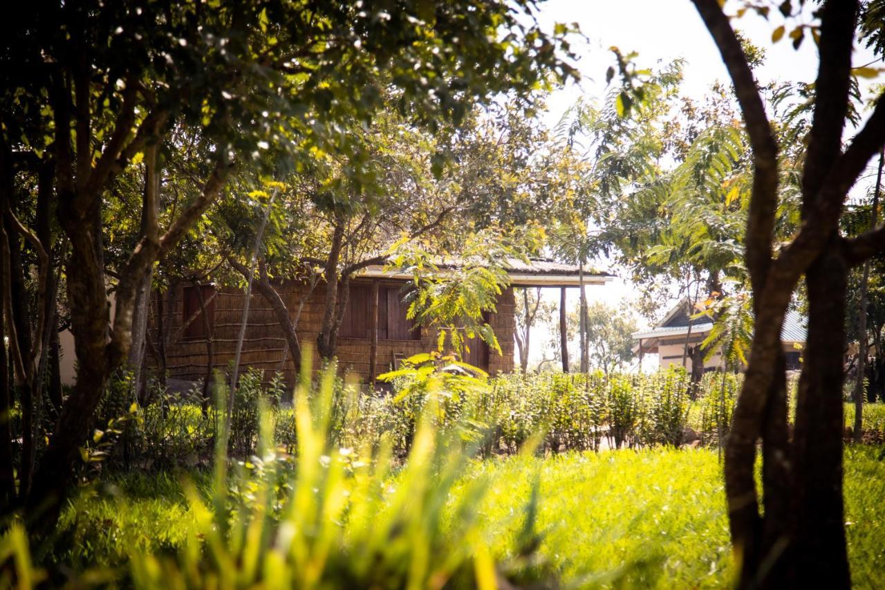 Mama Washindi Lodge Pakwach ภายนอก รูปภาพ