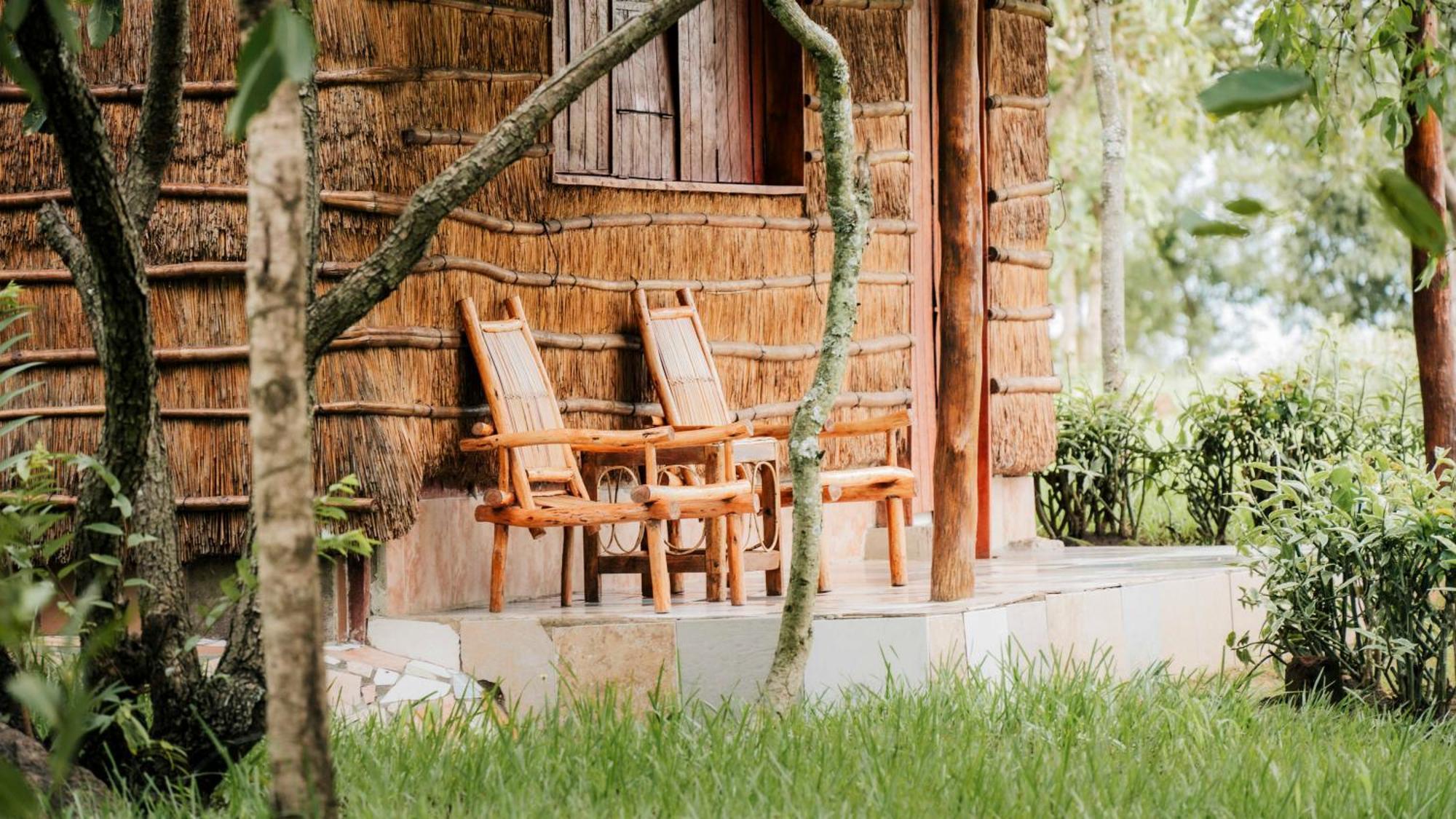 Mama Washindi Lodge Pakwach ภายนอก รูปภาพ