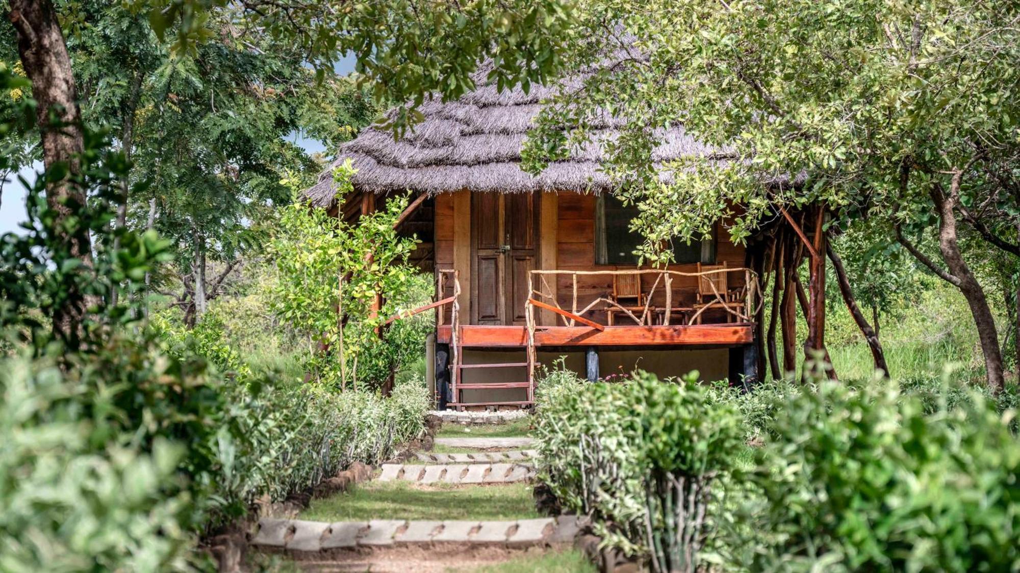 Mama Washindi Lodge Pakwach ภายนอก รูปภาพ