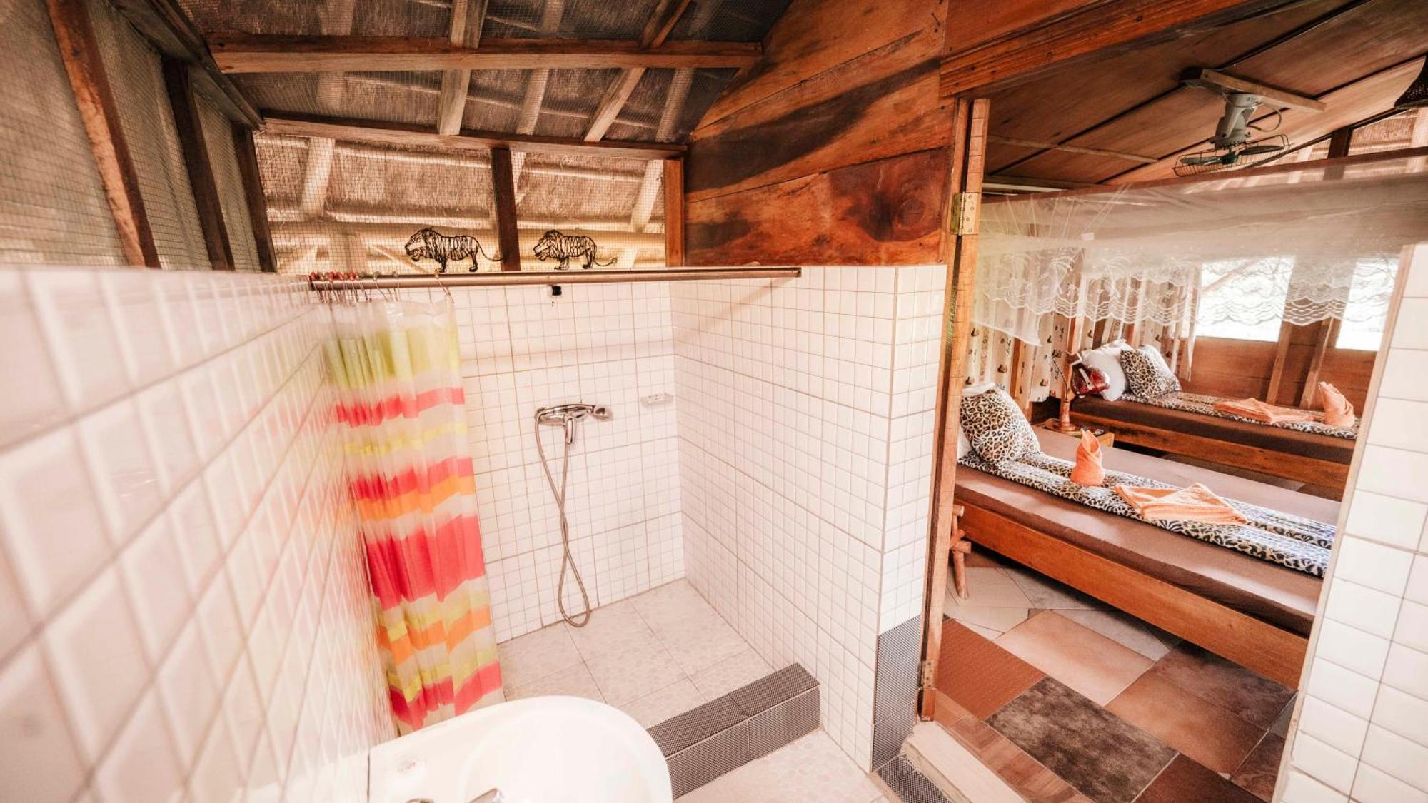 Mama Washindi Lodge Pakwach ภายนอก รูปภาพ
