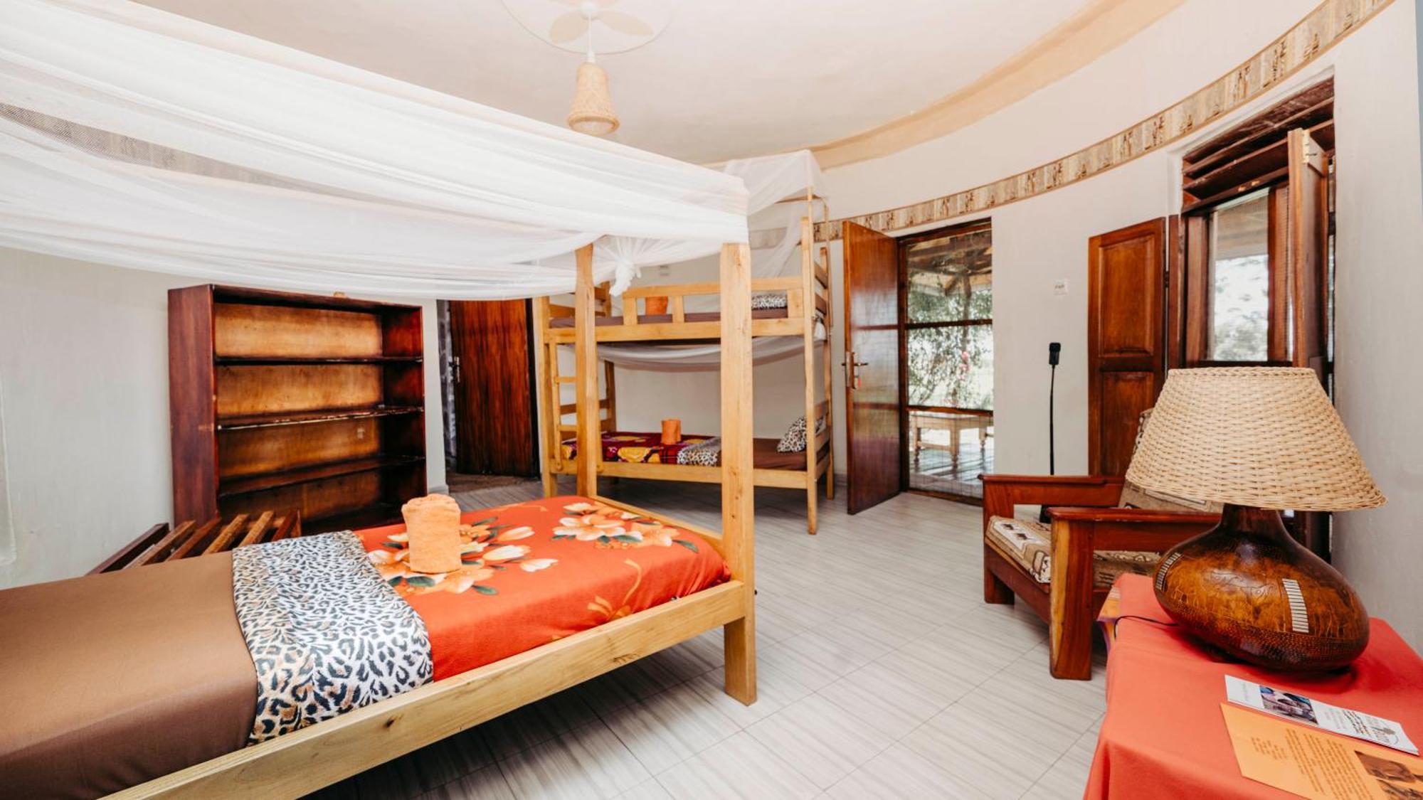 Mama Washindi Lodge Pakwach ภายนอก รูปภาพ