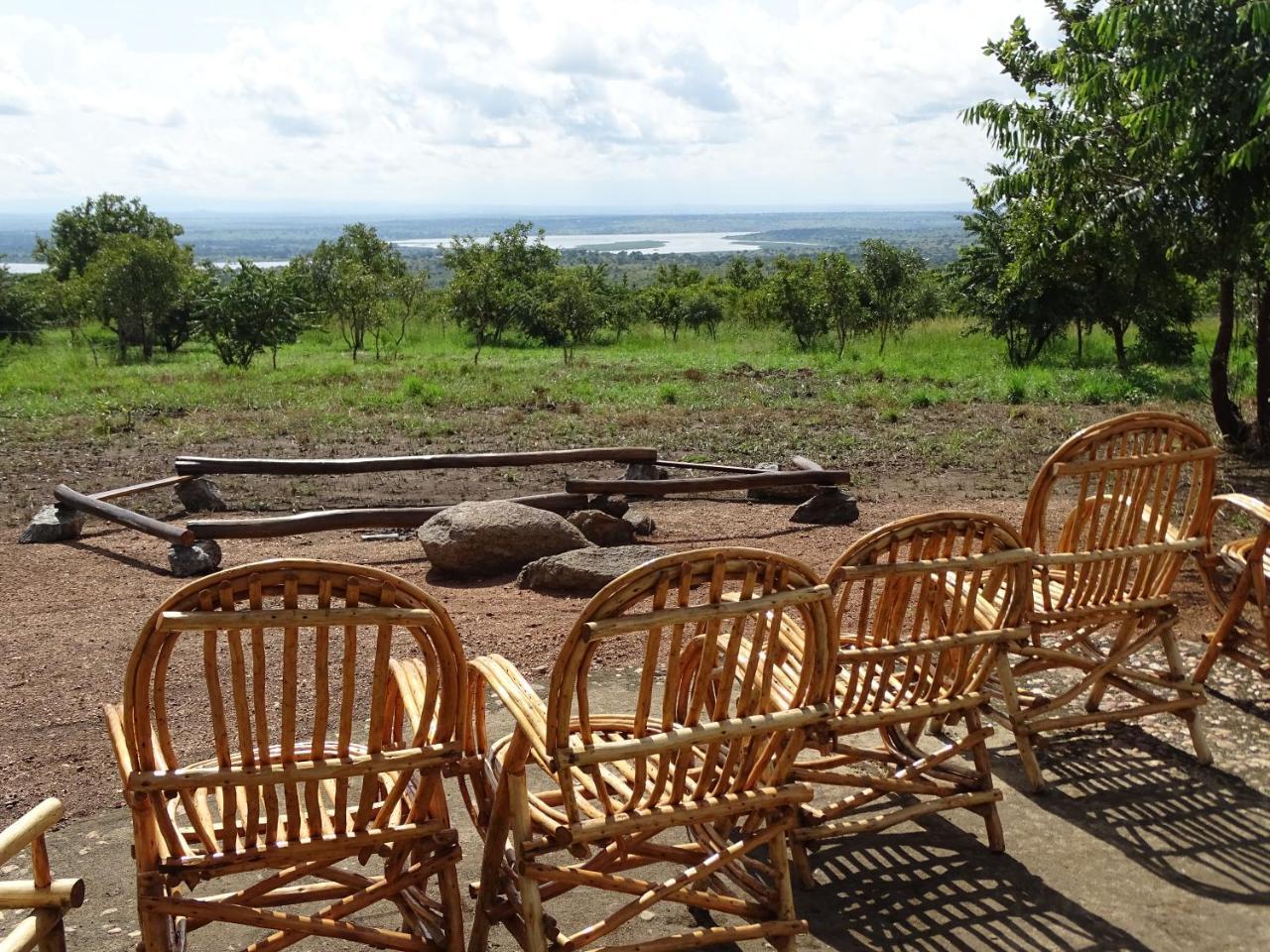Mama Washindi Lodge Pakwach ภายนอก รูปภาพ
